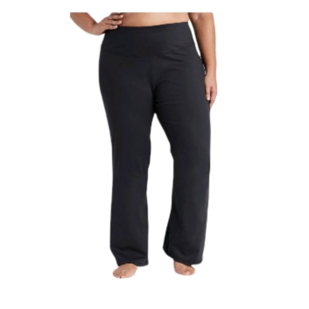 All In Motion Contour Curvy Power Waist High-Rise Straight Leg Pants Short